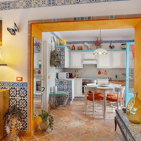 Апартаменты La Maison Des Artistes